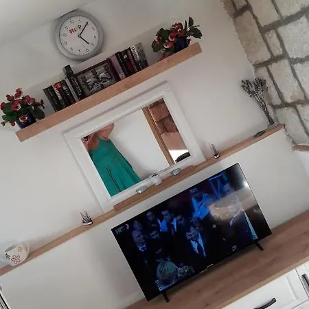 Apartment Raguz *